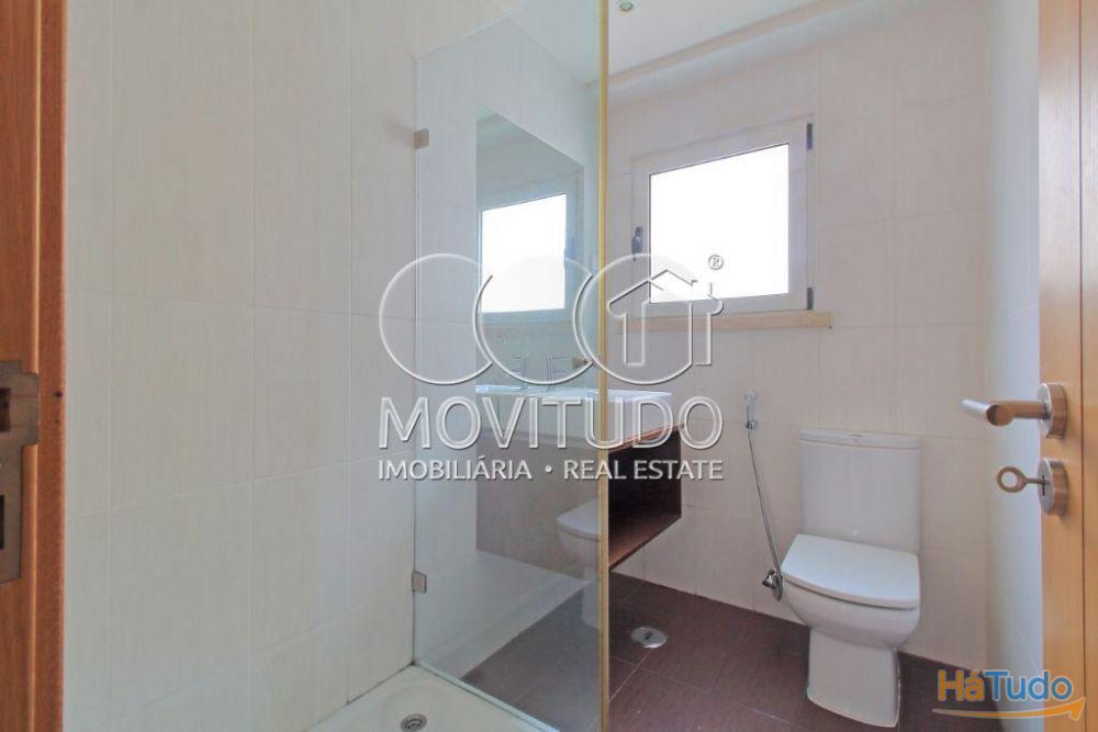 VENDIDO - Apartamento T2 - 3 assoalhadas no centro de Lisboa - Estef�nia - Pr�dio com elevador