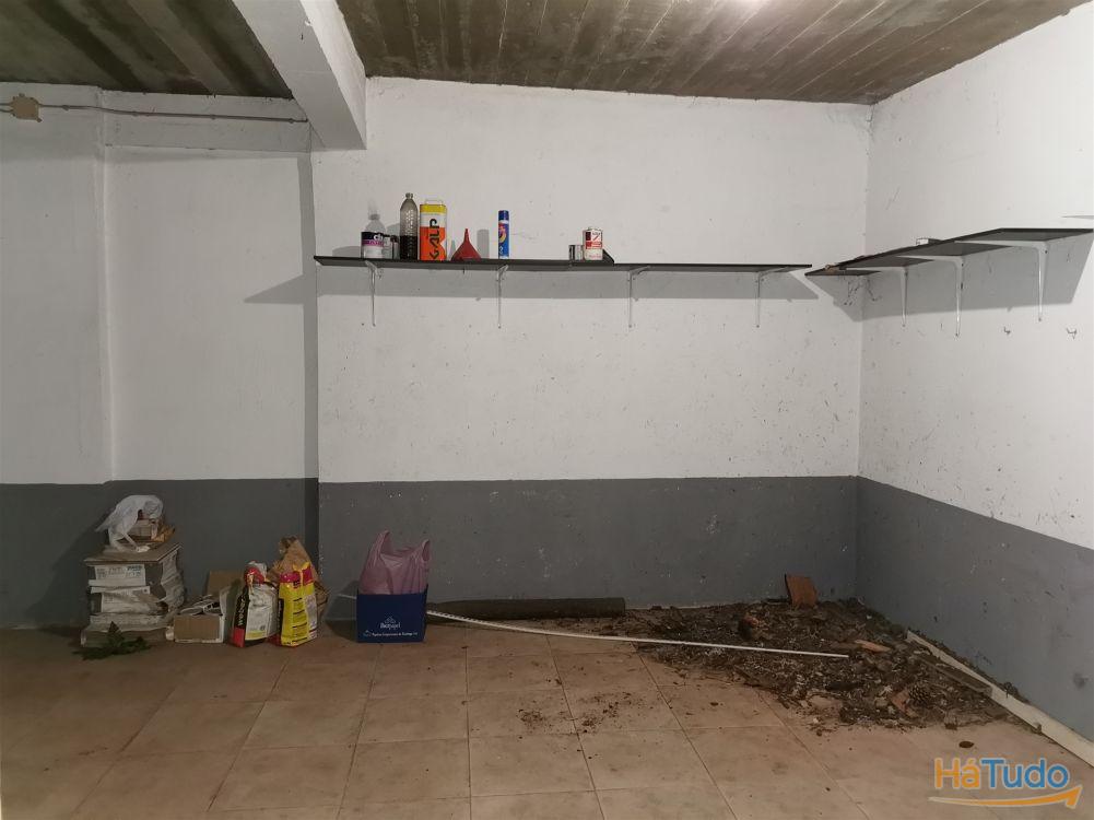 GARAGEM E ARRECADAO PARA VENDA