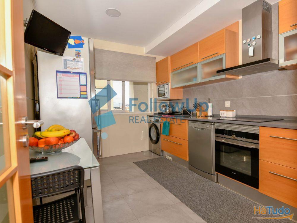 T3 na Torre da Marinha ? Excelentes Áreas T3 na Torre da Marinha ? Excelentes Áreas