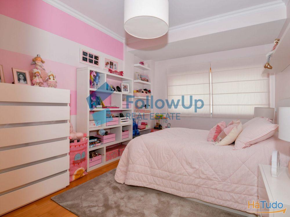 T3 na Torre da Marinha ? Excelentes Áreas T3 na Torre da Marinha ? Excelentes Áreas