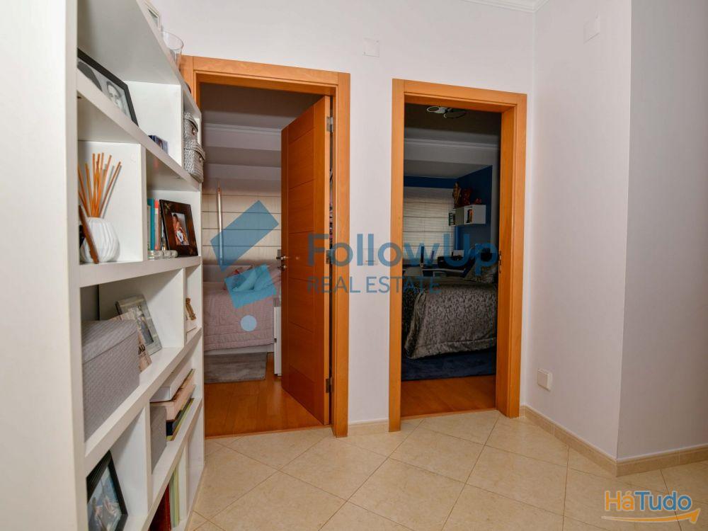 T3 na Torre da Marinha ? Excelentes Áreas T3 na Torre da Marinha ? Excelentes Áreas