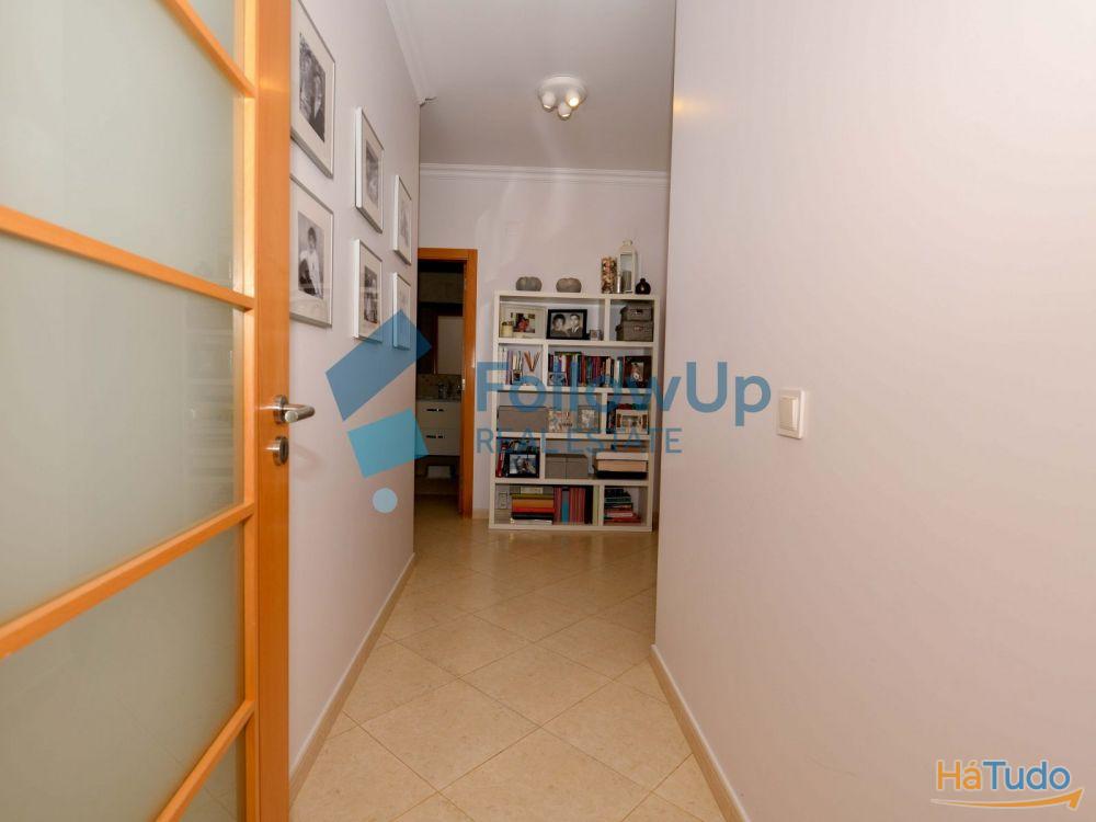 T3 na Torre da Marinha ? Excelentes Áreas T3 na Torre da Marinha ? Excelentes Áreas