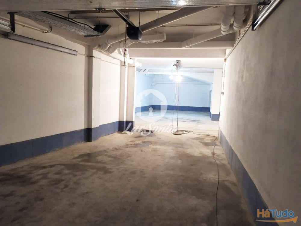 Garagem Fechada para 5 carros na Póvoa de Varzim Garagem Fechada para 5 carros na Póvoa de Varzim