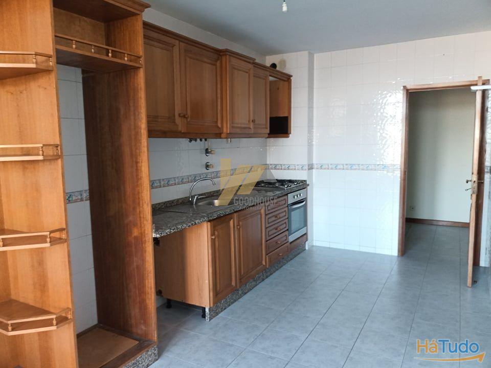 Apartamento T3 junto a Lactogal de Oliveira de Azeméis Apartamento T3 junto a Lactogal de Oliveira de Azeméis