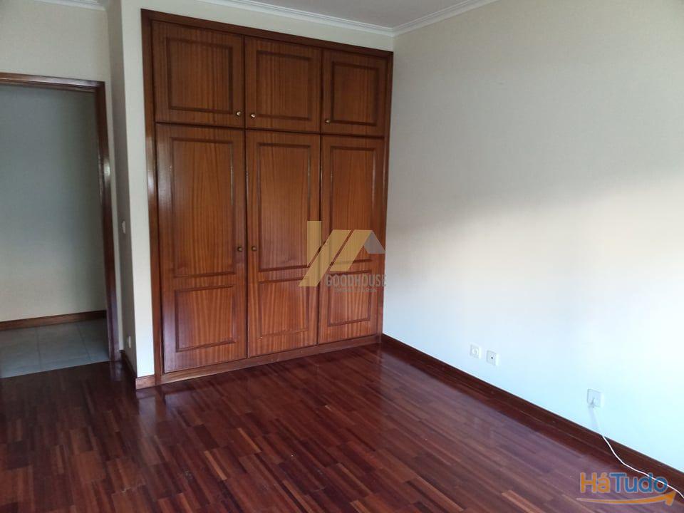 Apartamento T3 junto a Lactogal de Oliveira de Azeméis Apartamento T3 junto a Lactogal de Oliveira de Azeméis