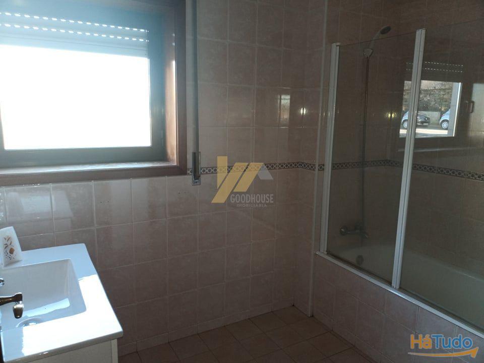 Apartamento T3 junto a Lactogal de Oliveira de Azeméis Apartamento T3 junto a Lactogal de Oliveira de Azeméis