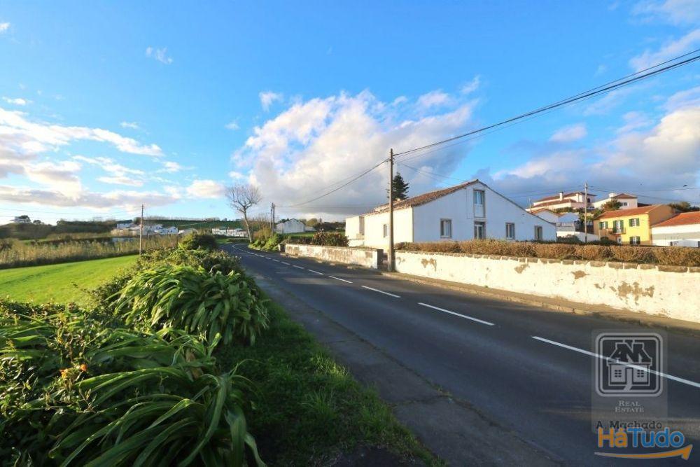 VENDA de AMPLO TERRENO em zona URBANA [Ref. 3849] Relva, Ponta Delgada, São Miguel, Açores