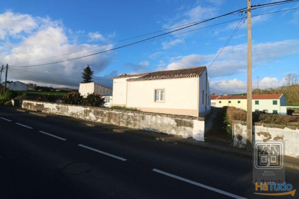 VENDA de AMPLO TERRENO em zona URBANA [Ref. 3849] Relva, Ponta Delgada, São Miguel, Açores