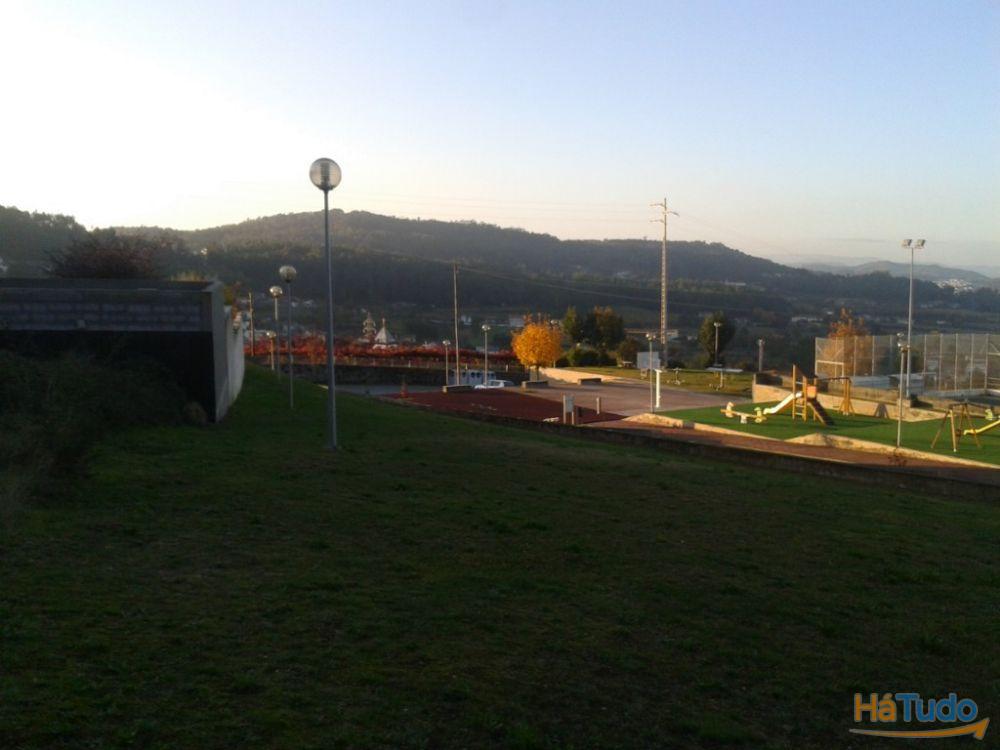 Terreno  Venda em Escudeiros e Penso (Santo Estêvão e São Vicente),Braga