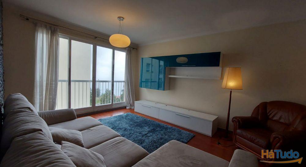 Apartamento T3 no  Caniço  com grande sala com vista mar  e excelente relação preço qualidade