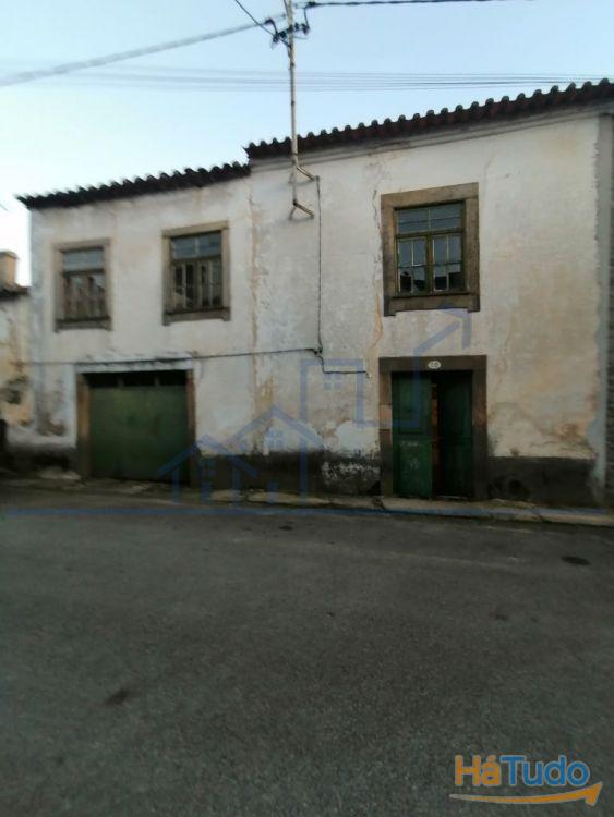 Casa Senhorial para recuperar, imovel bom para projecto Casa Senhorial para recuperar, imovel bom para projecto