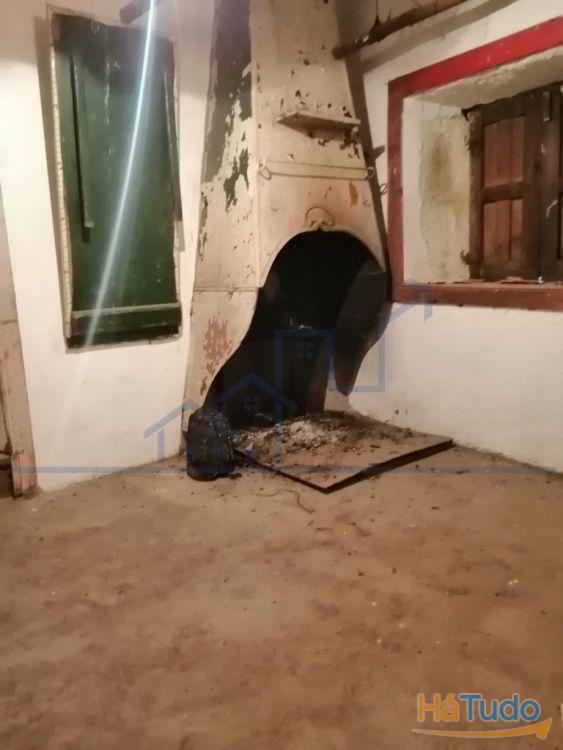 Casa Senhorial para recuperar, imovel bom para projecto Casa Senhorial para recuperar, imovel bom para projecto