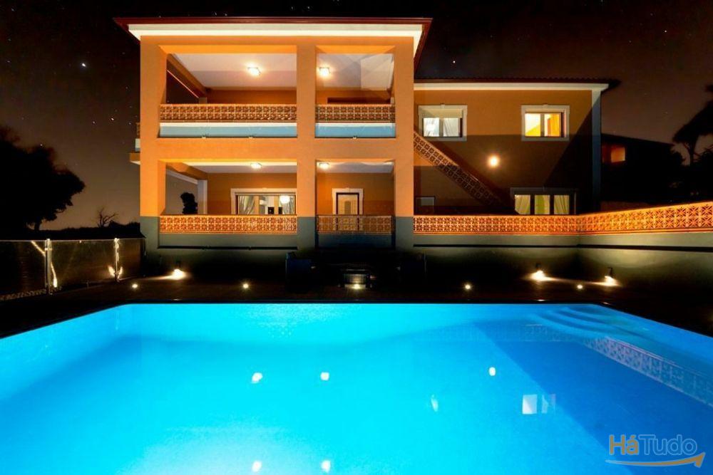 Moradia de Luxo junto ao rio Moradia de Luxo junto ao rio