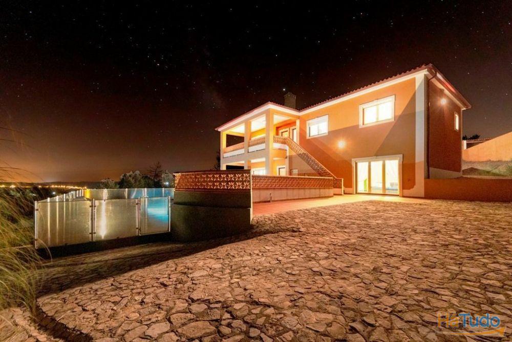 Moradia de Luxo junto ao rio Moradia de Luxo junto ao rio