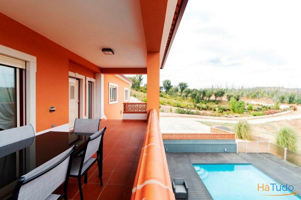 Moradia de Luxo junto ao rio Moradia de Luxo junto ao rio