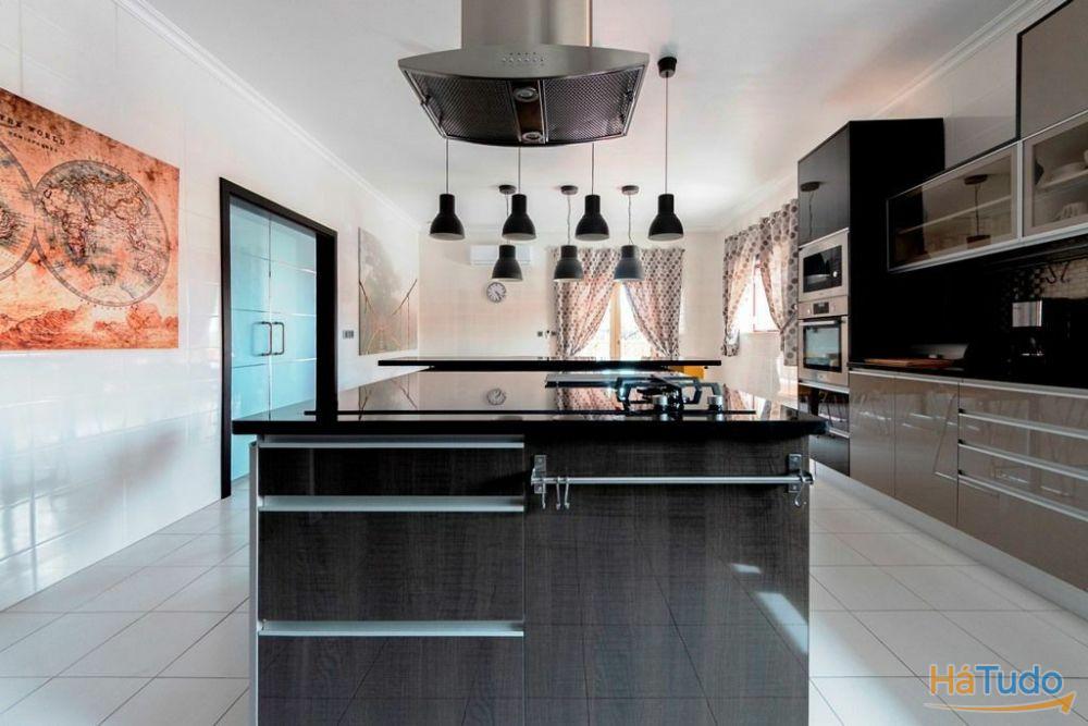 Moradia de Luxo junto ao rio Moradia de Luxo junto ao rio