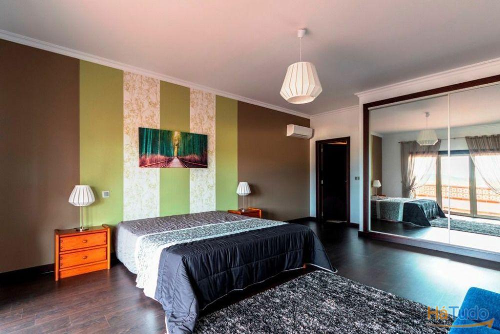 Moradia de Luxo junto ao rio Moradia de Luxo junto ao rio