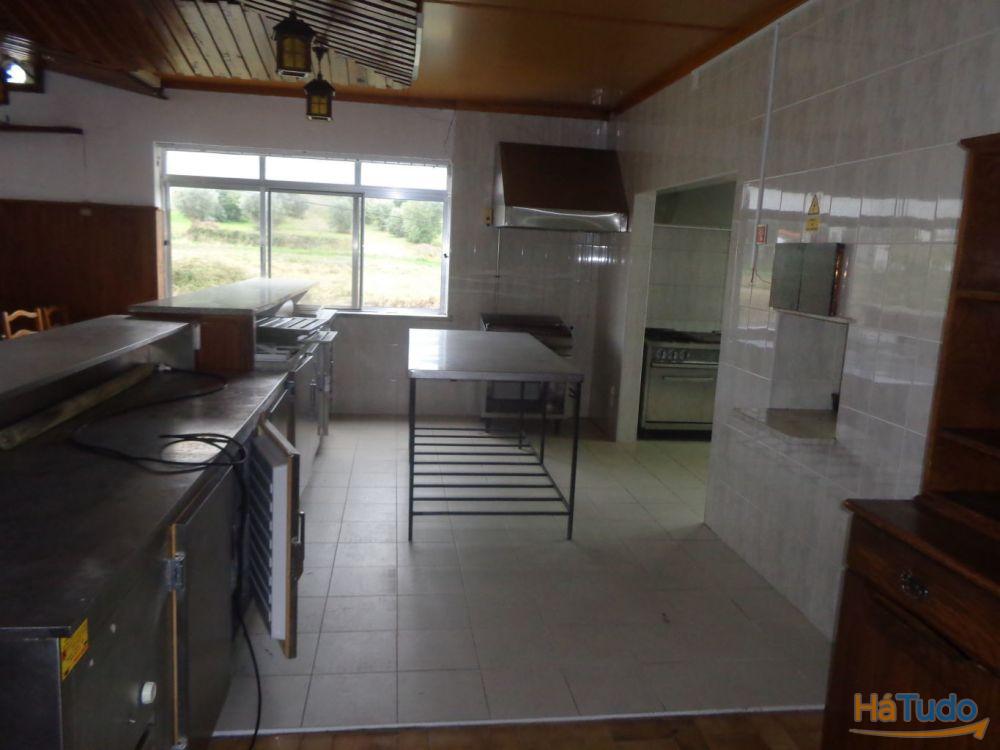 Predio com habitação e Restaurante - M1789/17 Predio com habitação e Restaurante - M1789/17