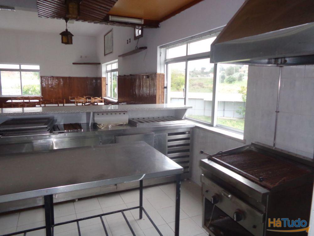 Predio com habitação e Restaurante - M1789/17 Predio com habitação e Restaurante - M1789/17