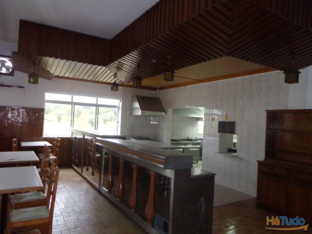 Predio com habitação e Restaurante - M1789/17 Predio com habitação e Restaurante - M1789/17
