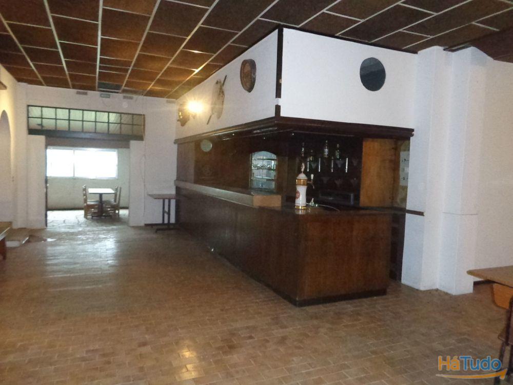 Predio com habitação e Restaurante - M1789/17 Predio com habitação e Restaurante - M1789/17