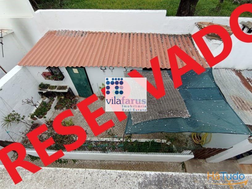 Apartamento T2 com amplo quintal Apartamento T2 com amplo quintal