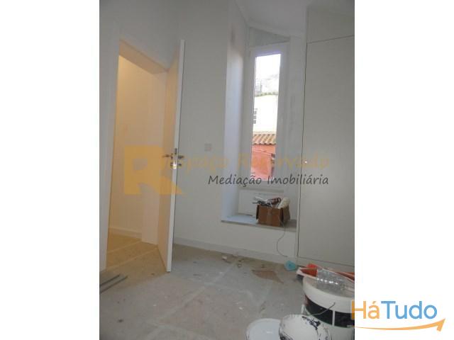 Apartamento T1, todo remodelado, em Santa Catarina , Lisboa - Misericórdia