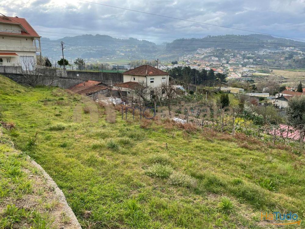 Terreno de construção em Santo Adrião, Vizela