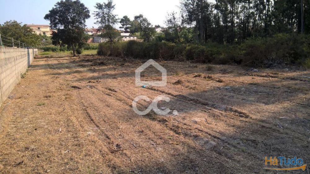 Terreno p/ const. altura - Terreno para construção, zona calma! Terreno p/ const. altura - Terreno para construção, zona calma!