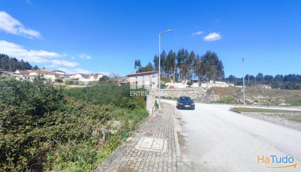 Venda 2 Lotes de Terreno com possibilidade de construção de 2 Moradias, Vila Caiz, Amarante