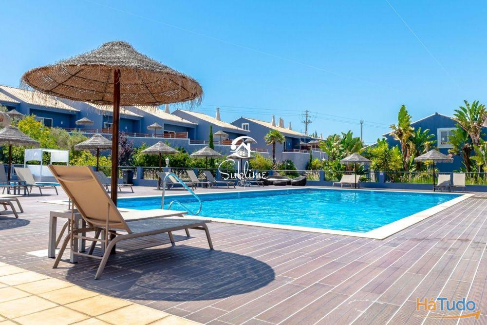 GOLDEN VISA - Moradia com piscina na Praia da Luz, Lagos, Algarve