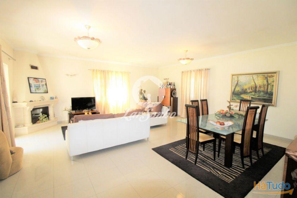 Moradia M4 com terreno de 7.000m2 em Balazar, Póvoa de Varzim Moradia M4 com terreno de 7.000m2 em Balazar, Póvoa de Varzim