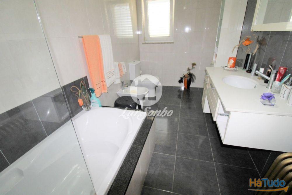 Moradia M4 com terreno de 7.000m2 em Balazar, Póvoa de Varzim Moradia M4 com terreno de 7.000m2 em Balazar, Póvoa de Varzim