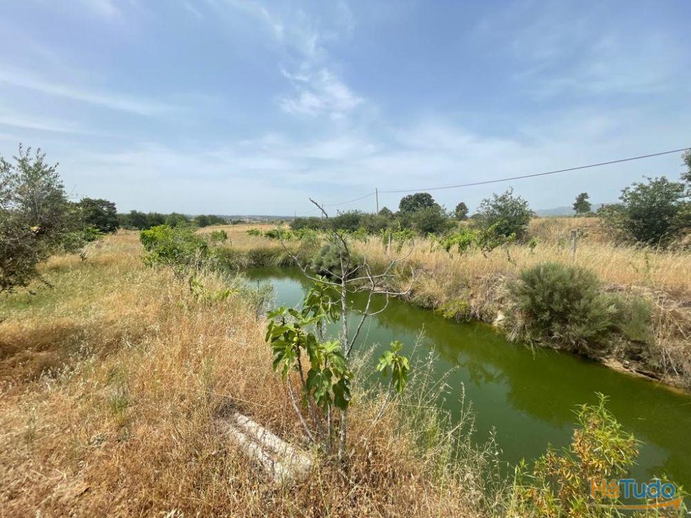 Quinta T1 Venda em Orca,Fundão Quinta T1 Venda em Orca,Fundão