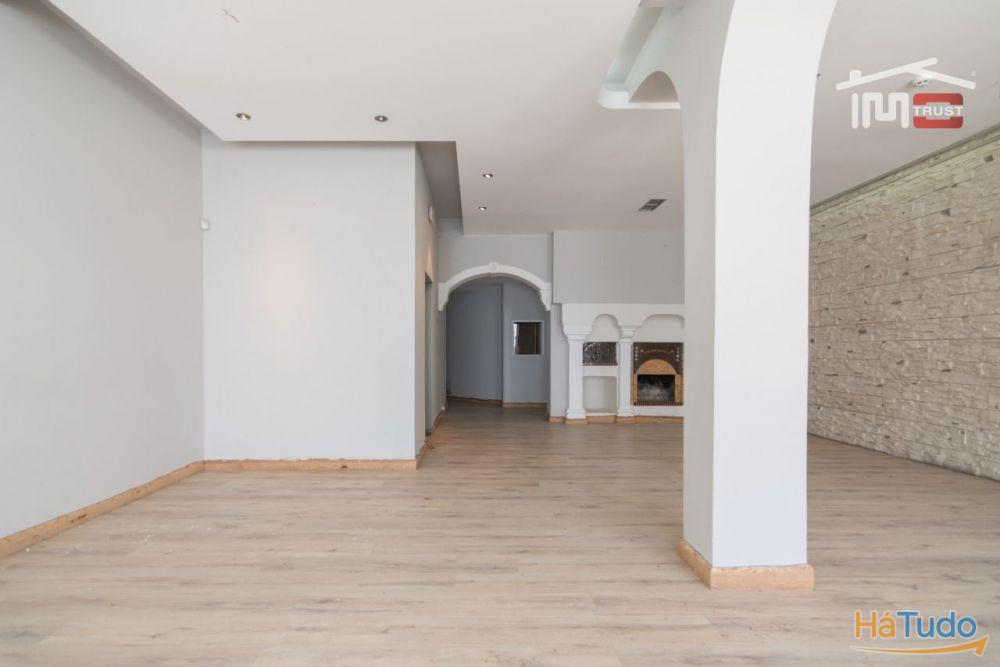 Restaurante com condições de excelência em Ourém Restaurante com condições de excelência em Ourém