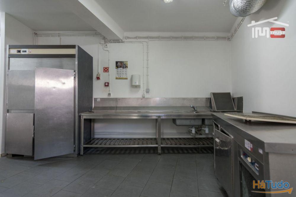 Restaurante com condições de excelência em Ourém Restaurante com condições de excelência em Ourém