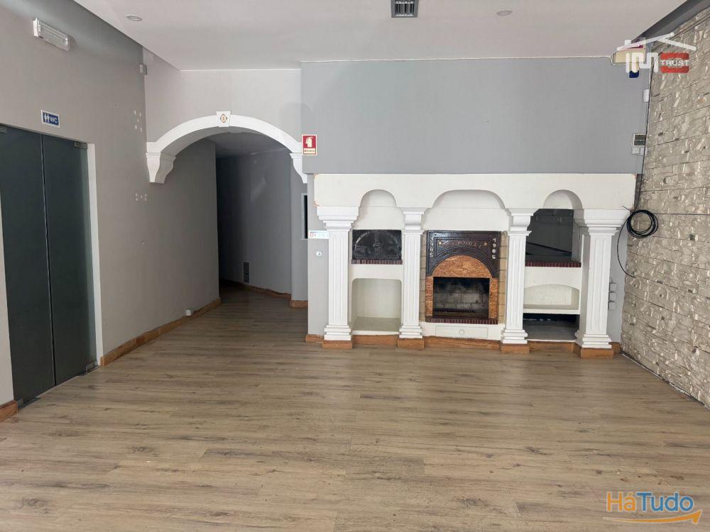 Restaurante com condições de excelência em Ourém Restaurante com condições de excelência em Ourém