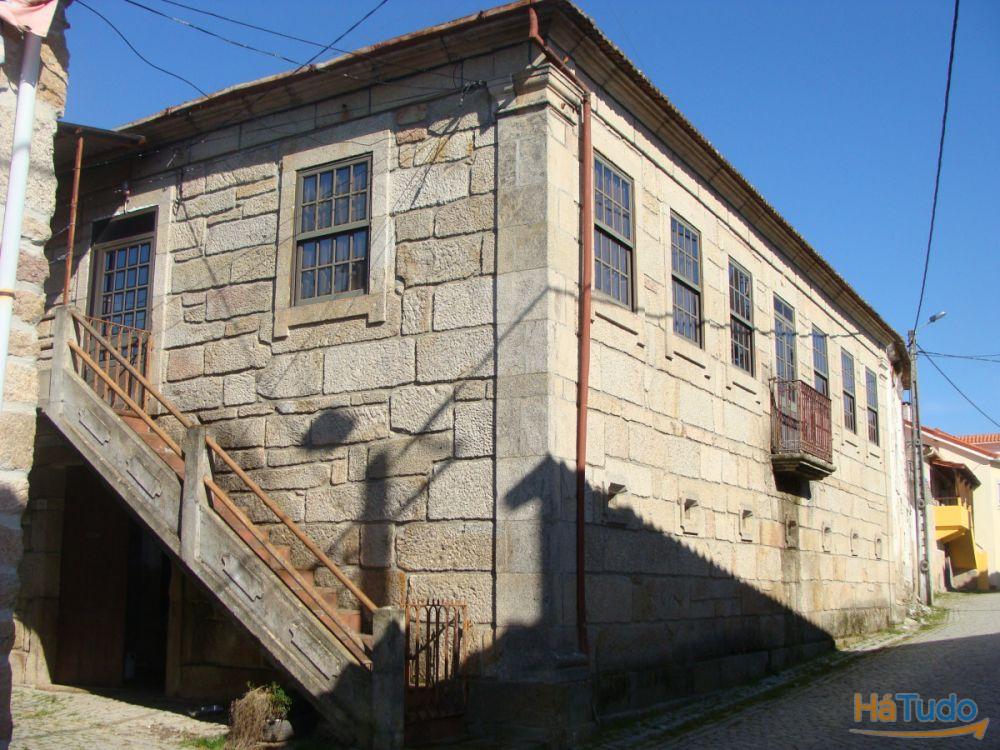 Quintinha com moradia T4 Quintinha com moradia T4