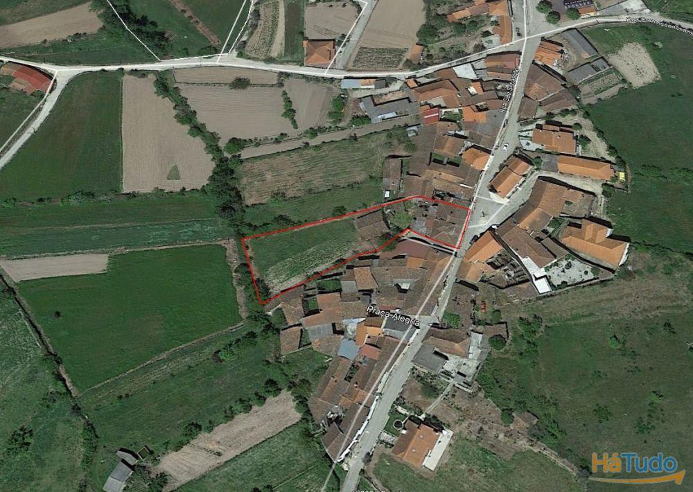 Quintinha com moradia T4 Quintinha com moradia T4