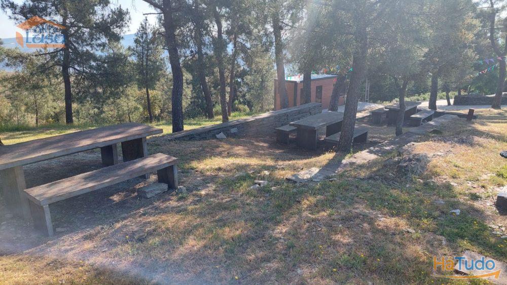 Terreno com paisagem para a Vila Terreno com paisagem para a Vila