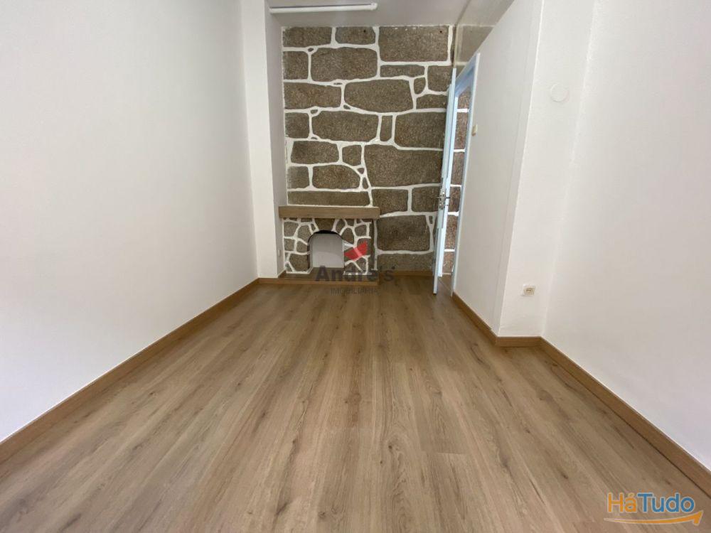 Moradia V4 | Remodelada | Campo 24 de Agosto Moradia V4 | Remodelada | Campo 24 de Agosto