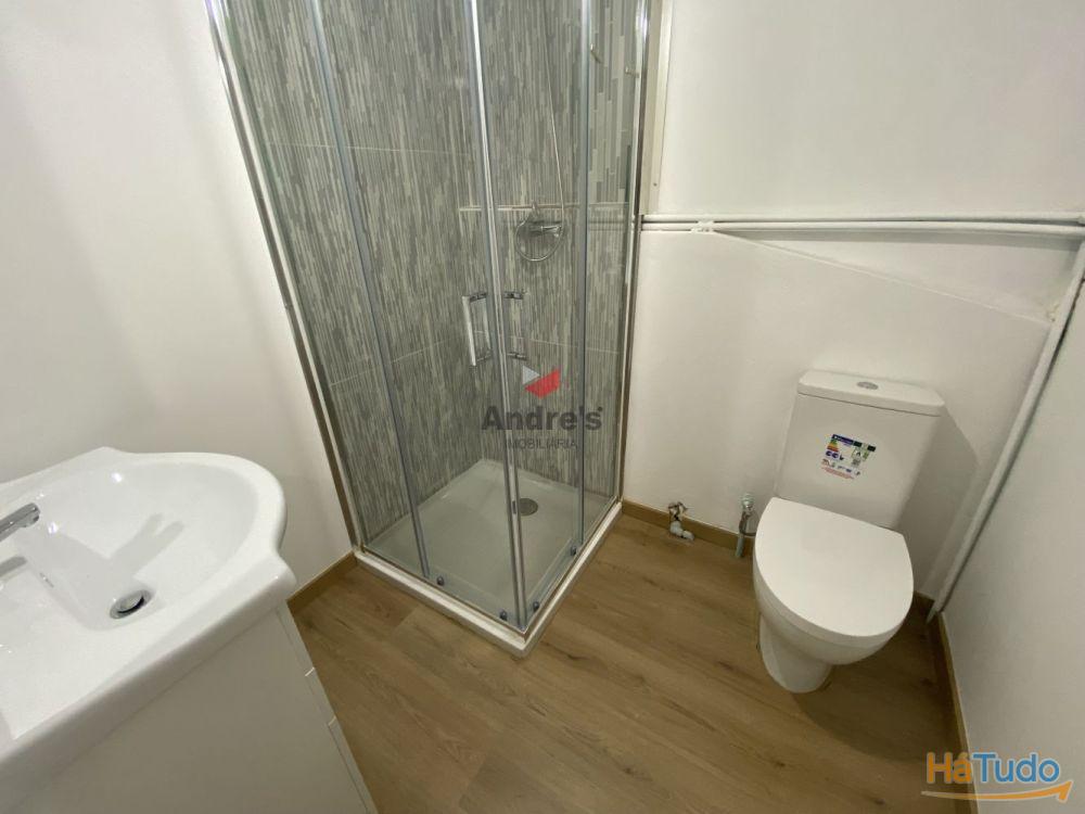 Moradia V4 | Remodelada | Campo 24 de Agosto Moradia V4 | Remodelada | Campo 24 de Agosto