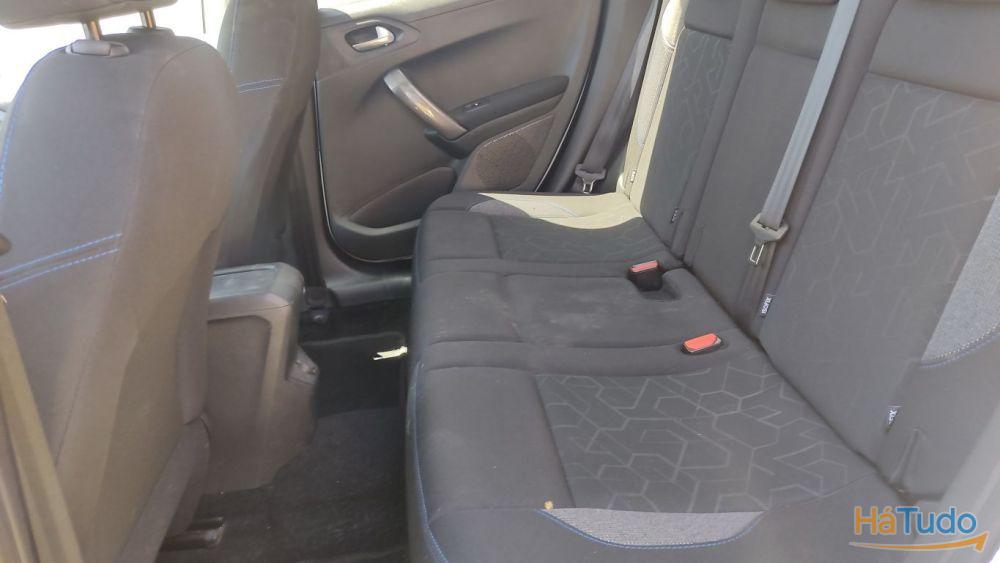 Peugeot 2008 1.2 PureTech Style Peugeot 2008 1.2 PureTech Style