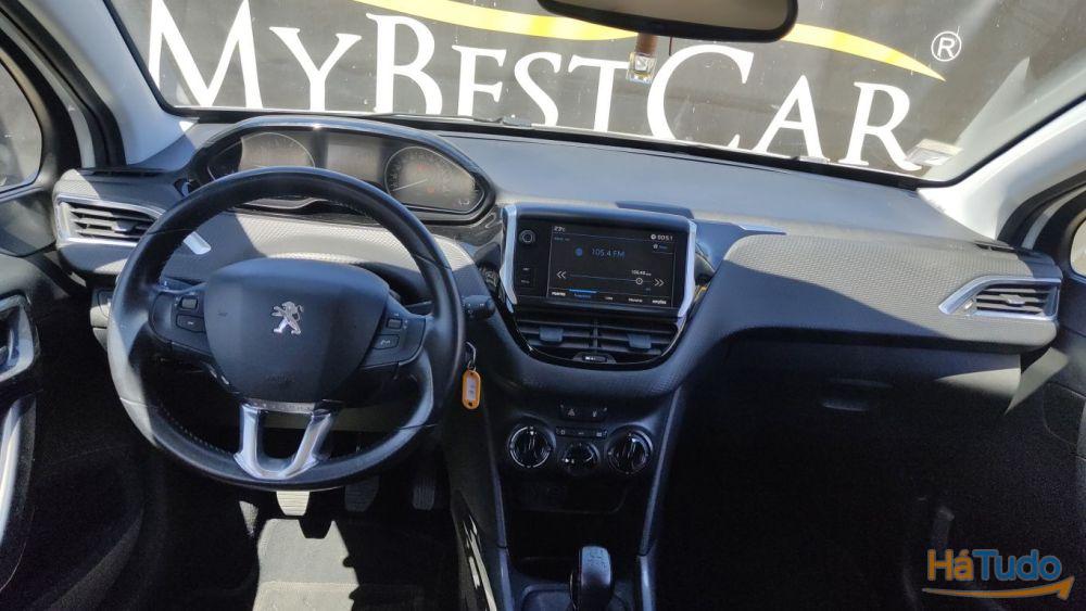 Peugeot 2008 1.2 PureTech Style Peugeot 2008 1.2 PureTech Style