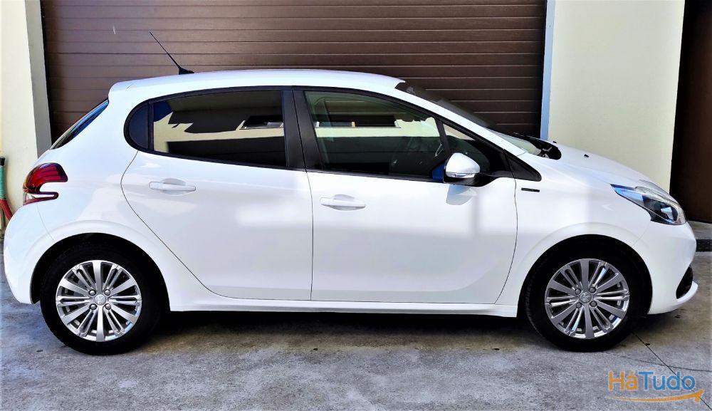 Peugeot 208 1.2 Pure Tech Style