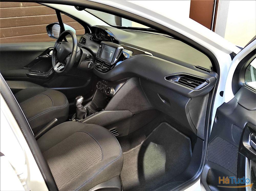 Peugeot 208 1.2 Pure Tech Style