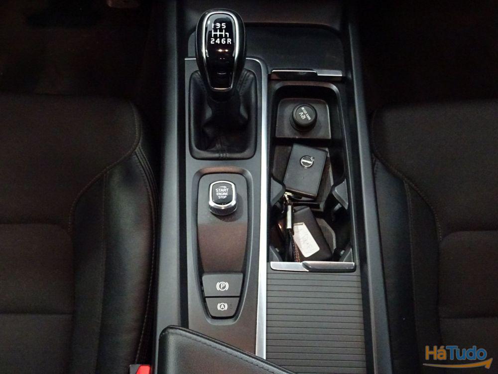 Volvo V60 2.0 D3 Momentum