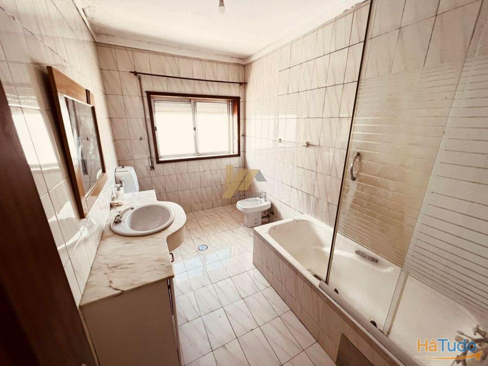 Apartamento T3 com garagem fechada Apartamento T3 com garagem fechada