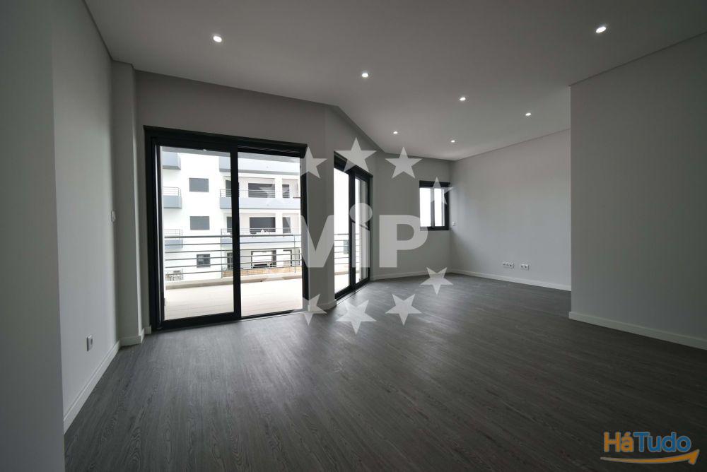 OLHÃO - APARTAMENTO TRÊS QUARTOS  - OLHÃO - APARTAMENTO TRÊS QUARTOS  -