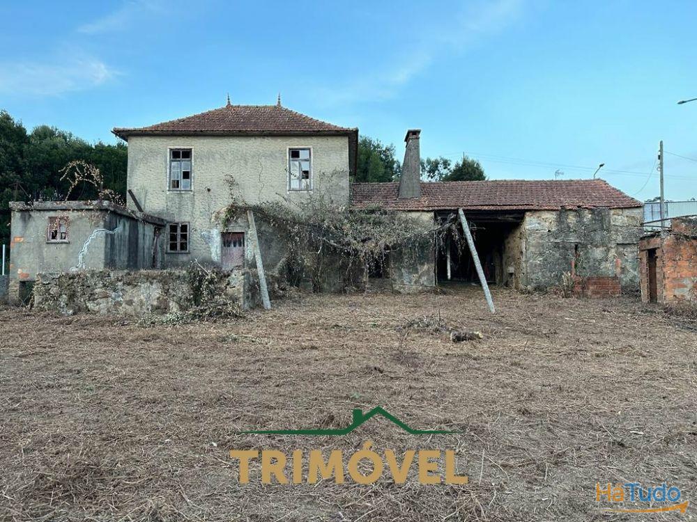 Terreno na Avenida da Liberdade, São João da Madeira Terreno na Avenida da Liberdade, São João da Madeira